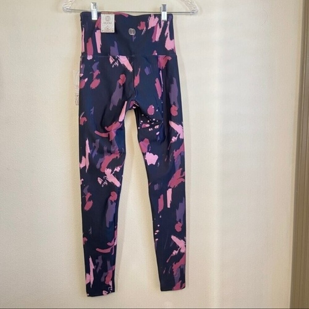 Balance Collection High Waist Leggings - Picture 5 of 8